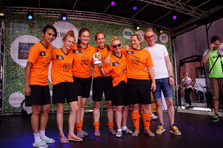 Com Together Cup